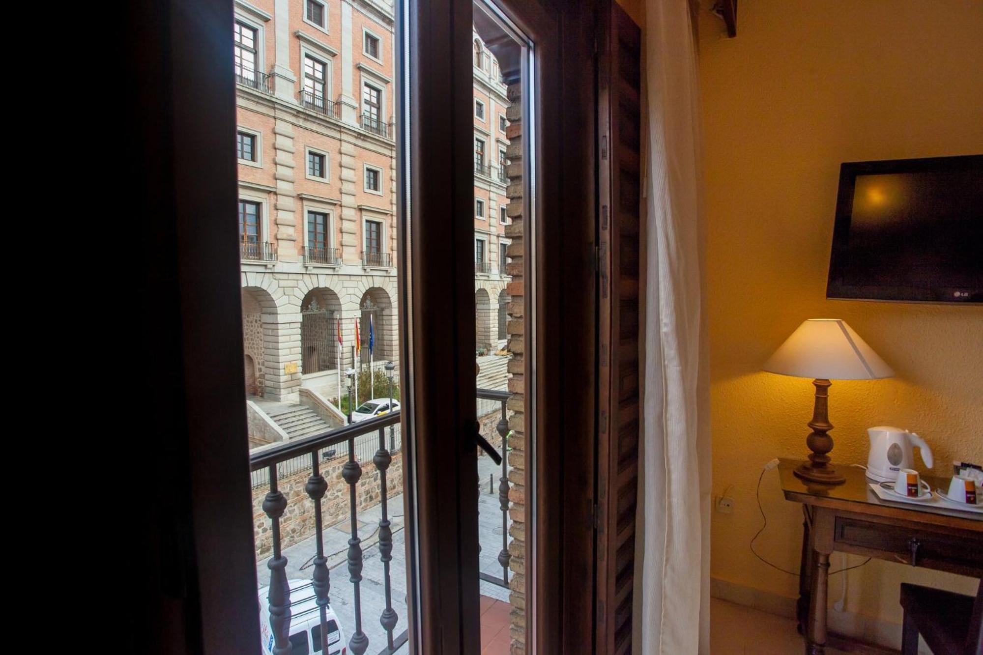 Hotel Sercotel Alfonso VI Toledo Exterior photo