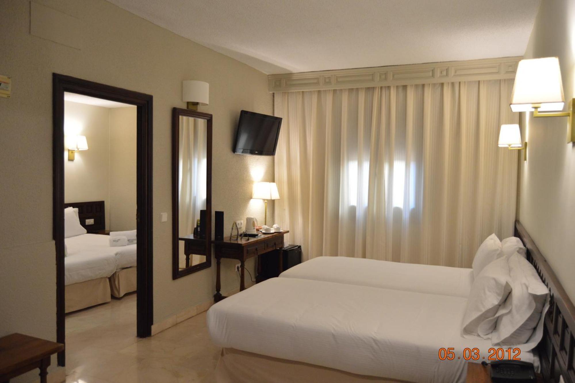 Hotel Sercotel Alfonso VI Toledo Exterior photo